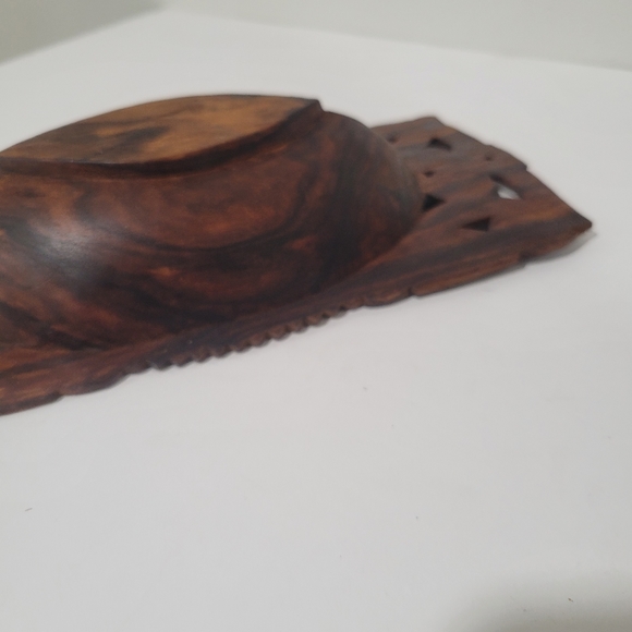 Beautiful Polynesian Maori New Zealand Ornate Carved Wood Bowl w Mother Pearl - Picture 6 of 7